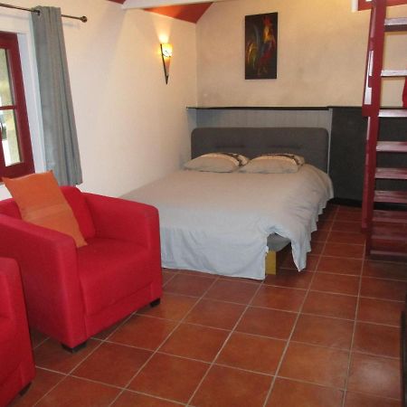 Chez Bari Villa Bourbon-lʼArchambault Kültér fotó
