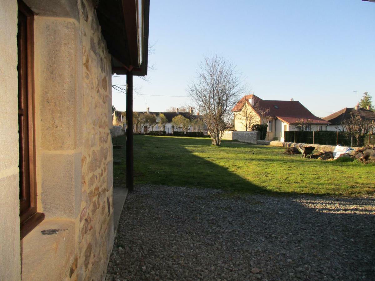Chez Bari Villa Bourbon-lʼArchambault Kültér fotó